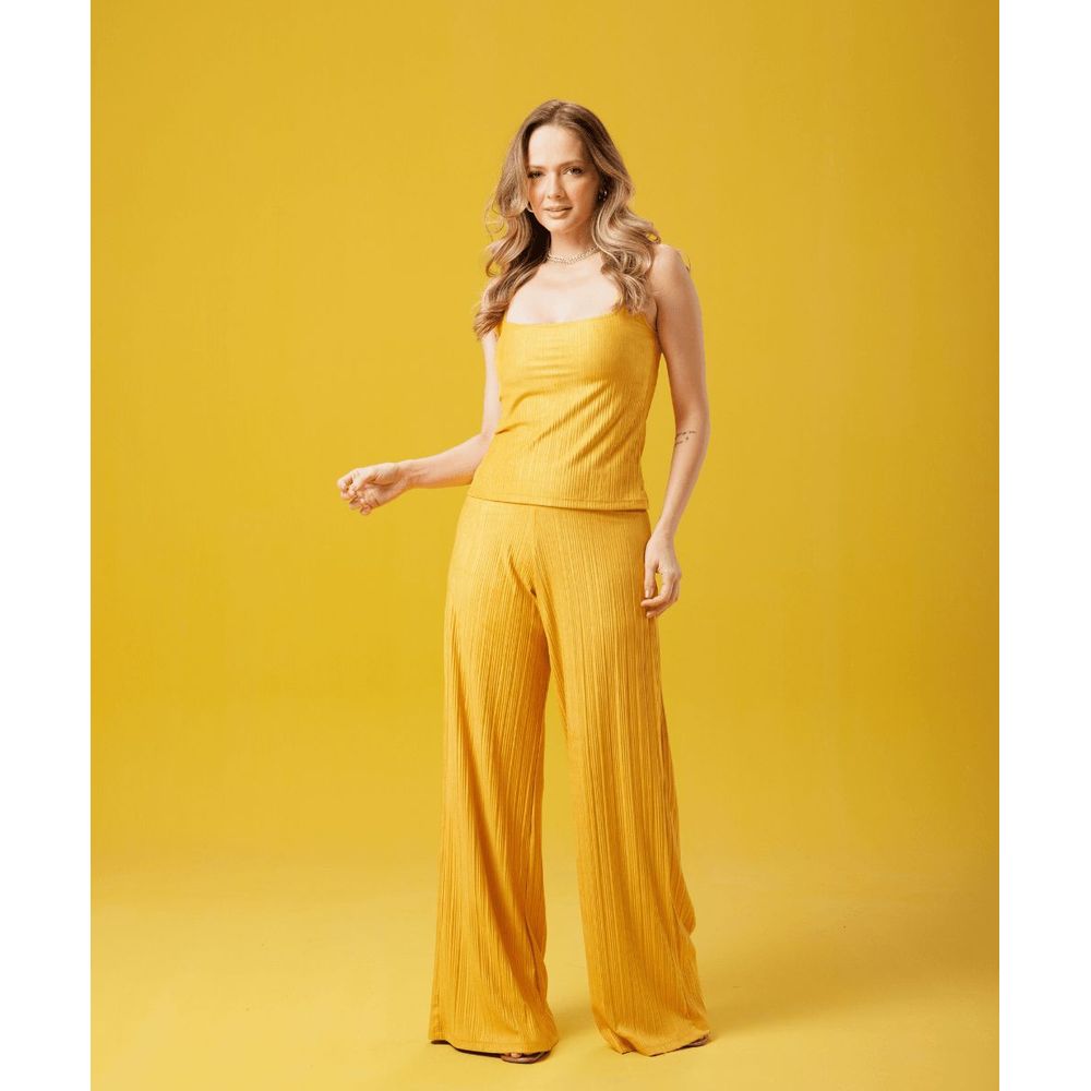 Calça Feminina Moda Loka em Malha Canelada Calça Feminina Moda Loka em Malha Canelada